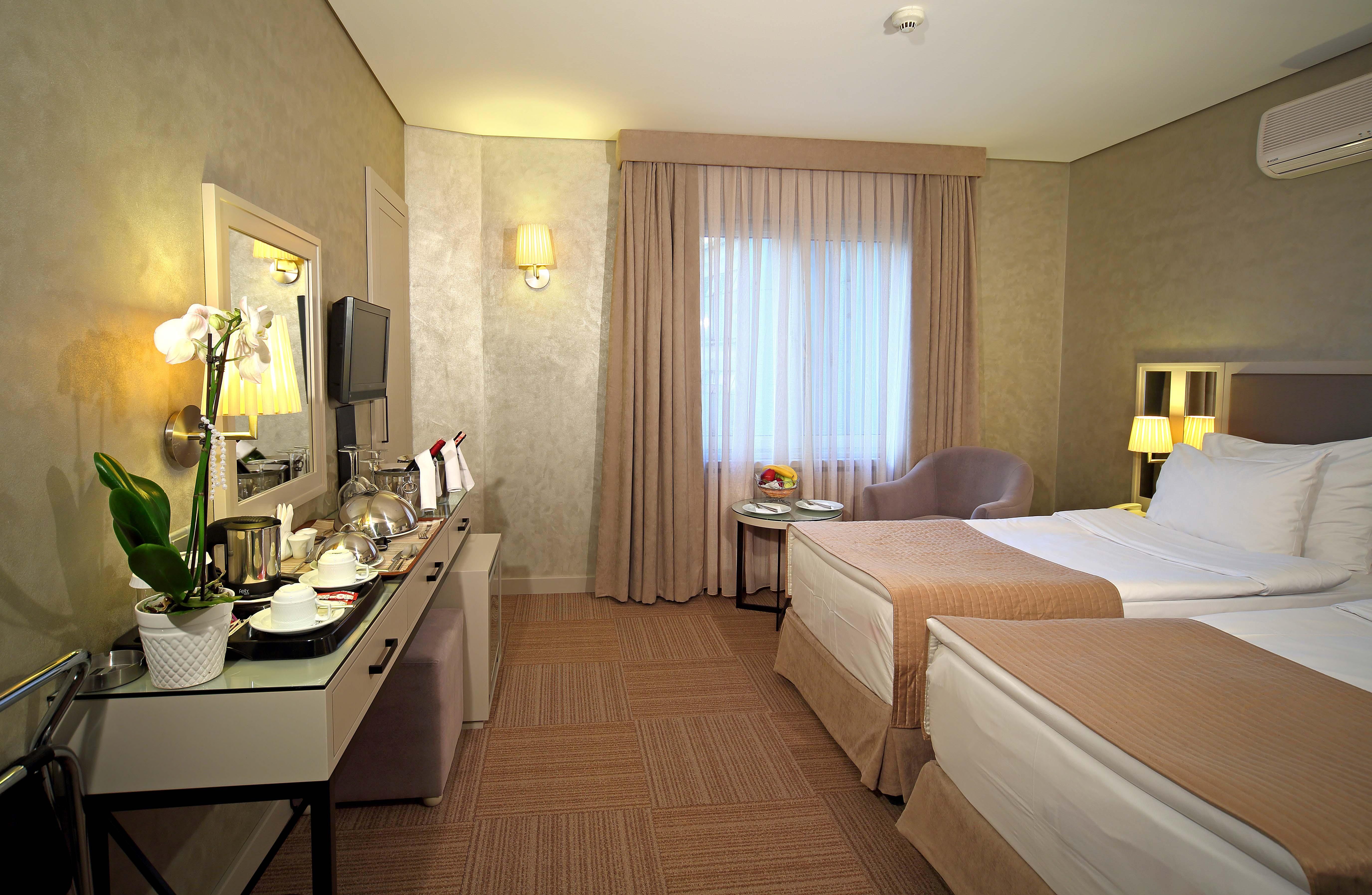 Polatdemir Hotel Istanbul Exterior photo