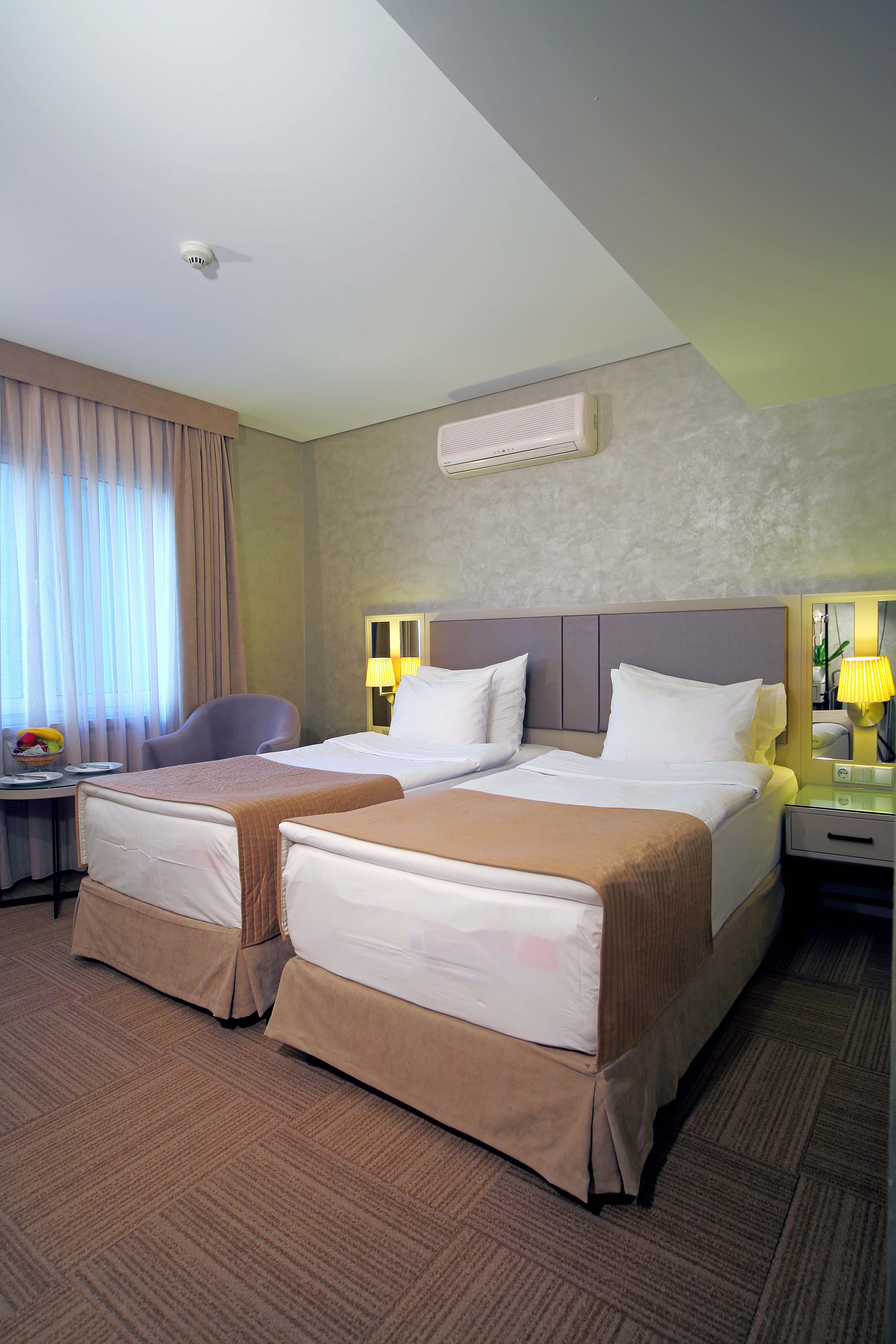 Polatdemir Hotel Istanbul Exterior photo